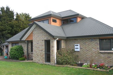 Photo of property in 21 Millthorpe Crescent, Pukete, Hamilton, 3200