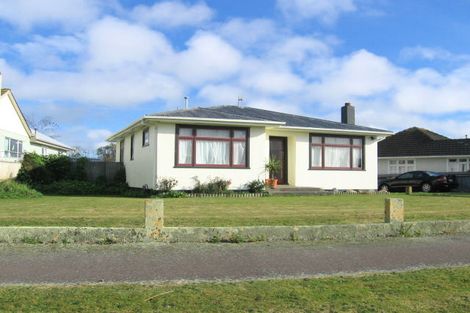 Photo of property in 72 Clyde Crescent, Roslyn, Palmerston North, 4414