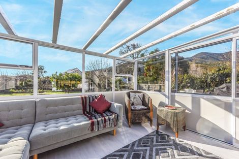 Photo of property in 215a Waikawa Road, Waikawa, Picton, 7220