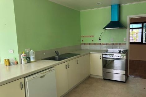 Photo of property in 3 Armagh Road, Blockhouse Bay, Auckland, 0600