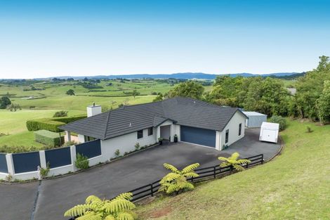 Photo of property in 5 Medhurst Road, Bombay, 2675