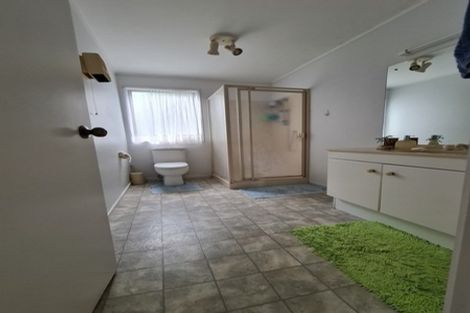 Photo of property in 1/9 Delamare Court, Sunnynook, Auckland, 0632