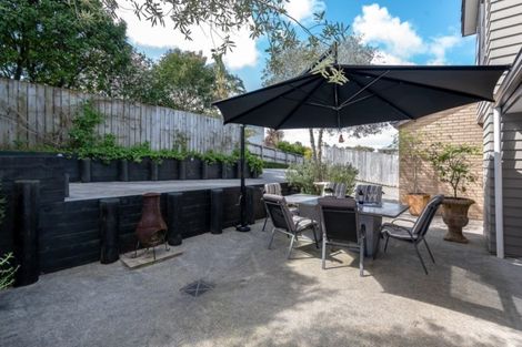 Photo of property in 29a Advene Road, Cockle Bay, Auckland, 2014