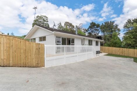 Photo of property in 31 Weatherly Road, Torbay, Auckland, 0630