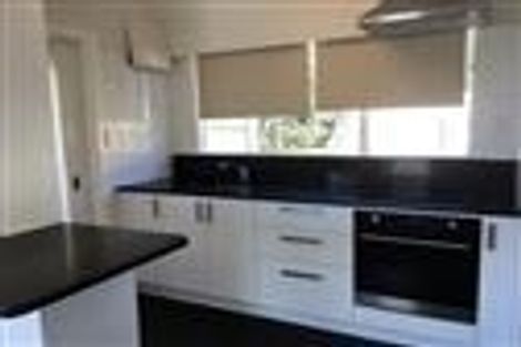 Photo of property in 6a Tallington Crescent, Torbay, Auckland, 0630