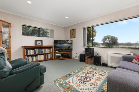 Photo of property in 186 Welcome Bay Road, Welcome Bay, Tauranga, 3112