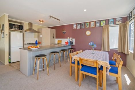 Photo of property in 5 Cholmondeley Crescent, Whitianga, 3510