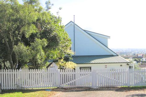 Photo of property in 38 Derrimore Heights, Clover Park, Auckland, 2019