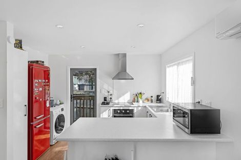 Photo of property in 20 Harbour Crest Drive, Waiuku, 2123