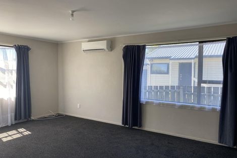 Photo of property in 18 Armada Drive, Ranui, Auckland, 0612