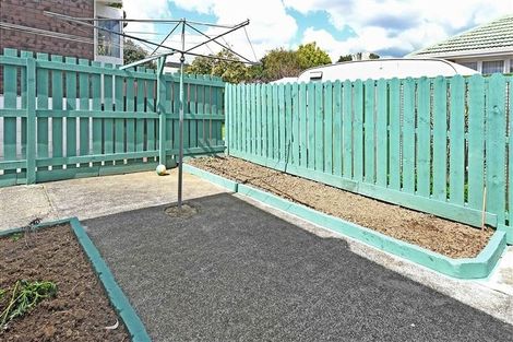 Photo of property in 1/2 Barrie Avenue, Papatoetoe, Auckland, 2025