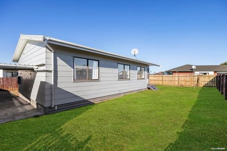 Photo of property in 2/5 Volta Place, Clendon Park, Auckland, 2103