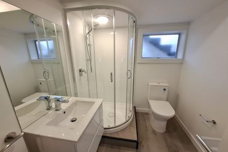 Photo of property in 33 Fulford Street, New Plymouth, 4310