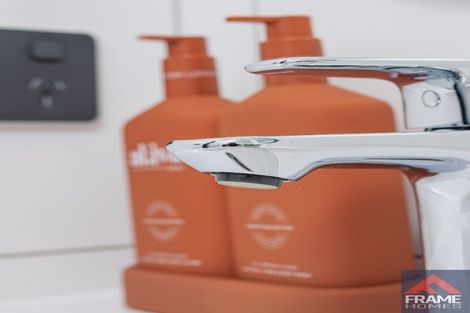 Photo of property in 88 Metoriti Crescent, Karaka, 2124