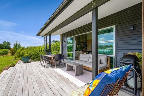 Photo of property in 438 Alfred Road, Kaimiro, New Plymouth, 4371