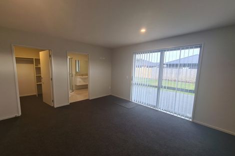 Photo of property in 5 Hamlett Drive, Woodend, 7610