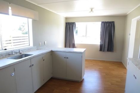 Photo of property in 7 Blueberry Grove, Timberlea, Upper Hutt, 5018