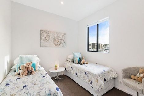 Photo of property in 57 Waituarua Drive, Takanini, 2112