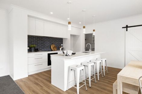 Photo of property in 11 Bill Miller Drive, Papamoa, 3118