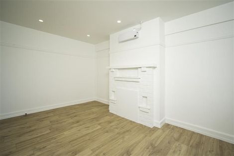 Photo of property in 8/349 Tamaki Drive, Saint Heliers, Auckland, 1071