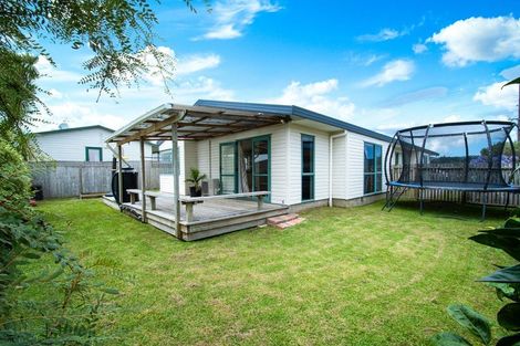 Photo of property in 56 Hetherington Road, Ranui, Auckland, 0612