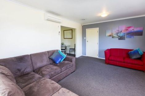 Photo of property in 29 Vista Crescent, Maoribank, Upper Hutt, 5018