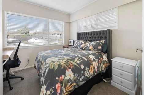 Photo of property in 30 Luton Avenue, Sunnyhills, Auckland, 2010