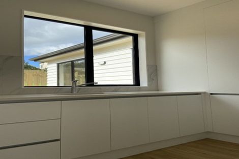 Photo of property in 35 Symes Drive, Red Beach, 0932