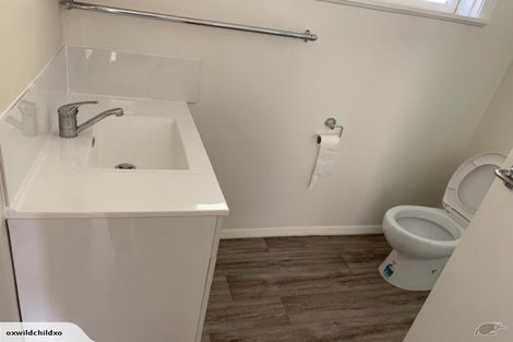 Photo of property in 4 Woodstock Terrace, Tawa, Wellington, 5028