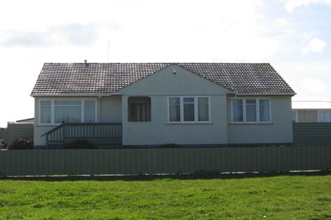 Photo of property in 36 Hood Street, Castlecliff, Whanganui, 4501