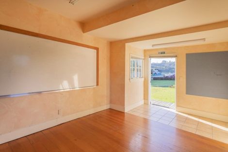 Photo of property in 16 Hamilton Crescent, Whitianga, 3510