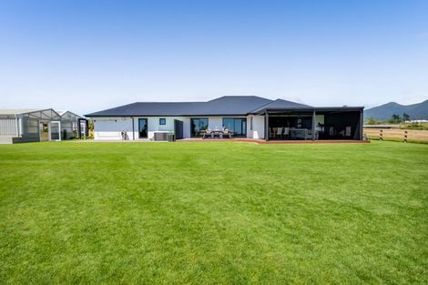 Photo of property in 90 Peters Road, Kaimiro, 4371