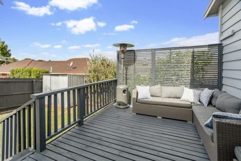 Photo of property in 8a Youngs Road, Papakura, 2110