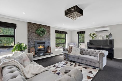 Photo of property in 3 Bickerstaffe Road, Maungaturoto, 0520