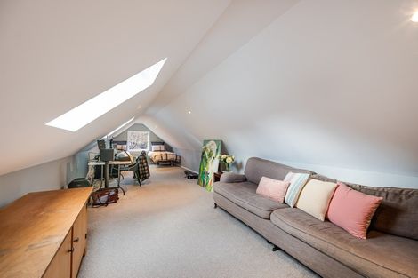 Photo of property in 17 Flynn Lane, Arrowtown, 9302