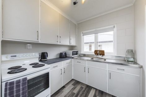 Photo of property in 2/145 College Street, Awapuni, Palmerston North, 4412