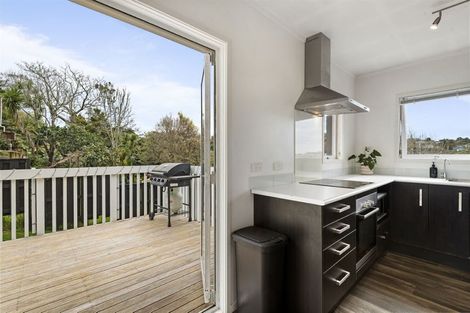 Photo of property in 2/58 Girrahween Drive, Totara Vale, Auckland, 0629