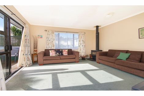 Photo of property in 3a Second Avenue, Glenbrook, Waiuku, 2681