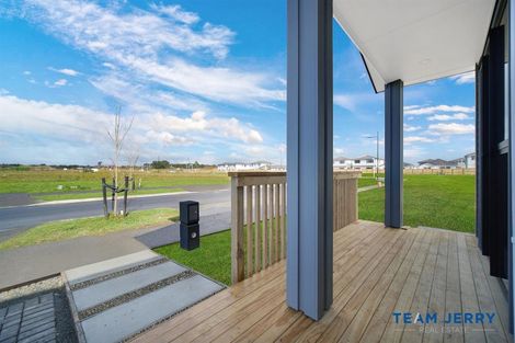 Photo of property in 25 Huringa Road, Karaka, Papakura, 2113