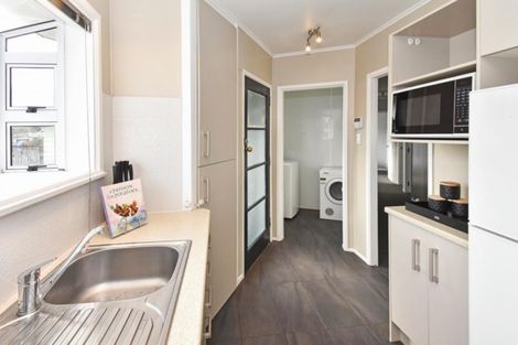 Photo of property in 3 Hobart Crescent, Wattle Downs, Auckland, 2103