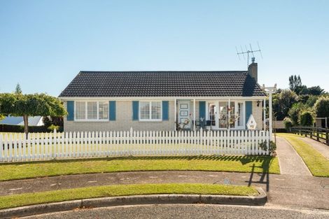 Photo of property in 6 Kylemore Place, Te Puke, 3119