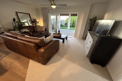 Photo of property in 153 Karewa Parade, Papamoa Beach, Papamoa, 3118