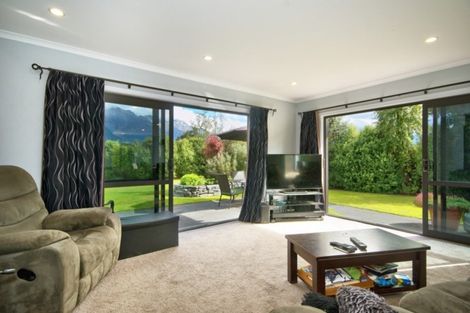 Photo of property in 8 Lochburn Avenue, Glenorchy, 9372