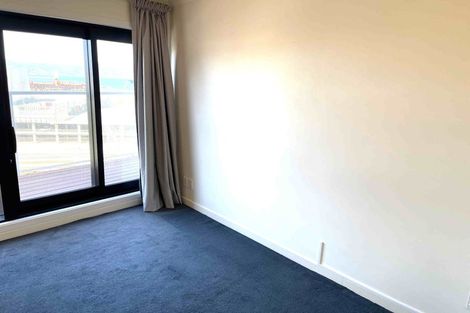 Photo of property in Endeavour Apartments, 4/125 Thorndon Quay, Pipitea, Wellington, 6011