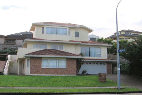Photo of property in 38 Ribbonwood Crescent, Goodwood Heights, Auckland, 2105