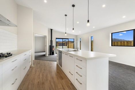 Photo of property in 12 Sawdon Street, Wanaka, 9305