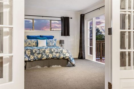 Photo of property in 218 Sturges Road, Henderson, Auckland, 0612