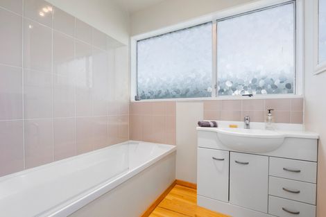 Photo of property in 2 Challis Street, Vauxhall, Dunedin, 9013