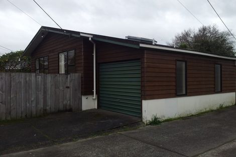 Photo of property in 1/160 Nile Road, Milford, Auckland, 0620