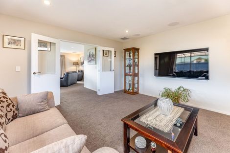 Photo of property in 22 Shearwater Drive, Woolston, Christchurch, 8023